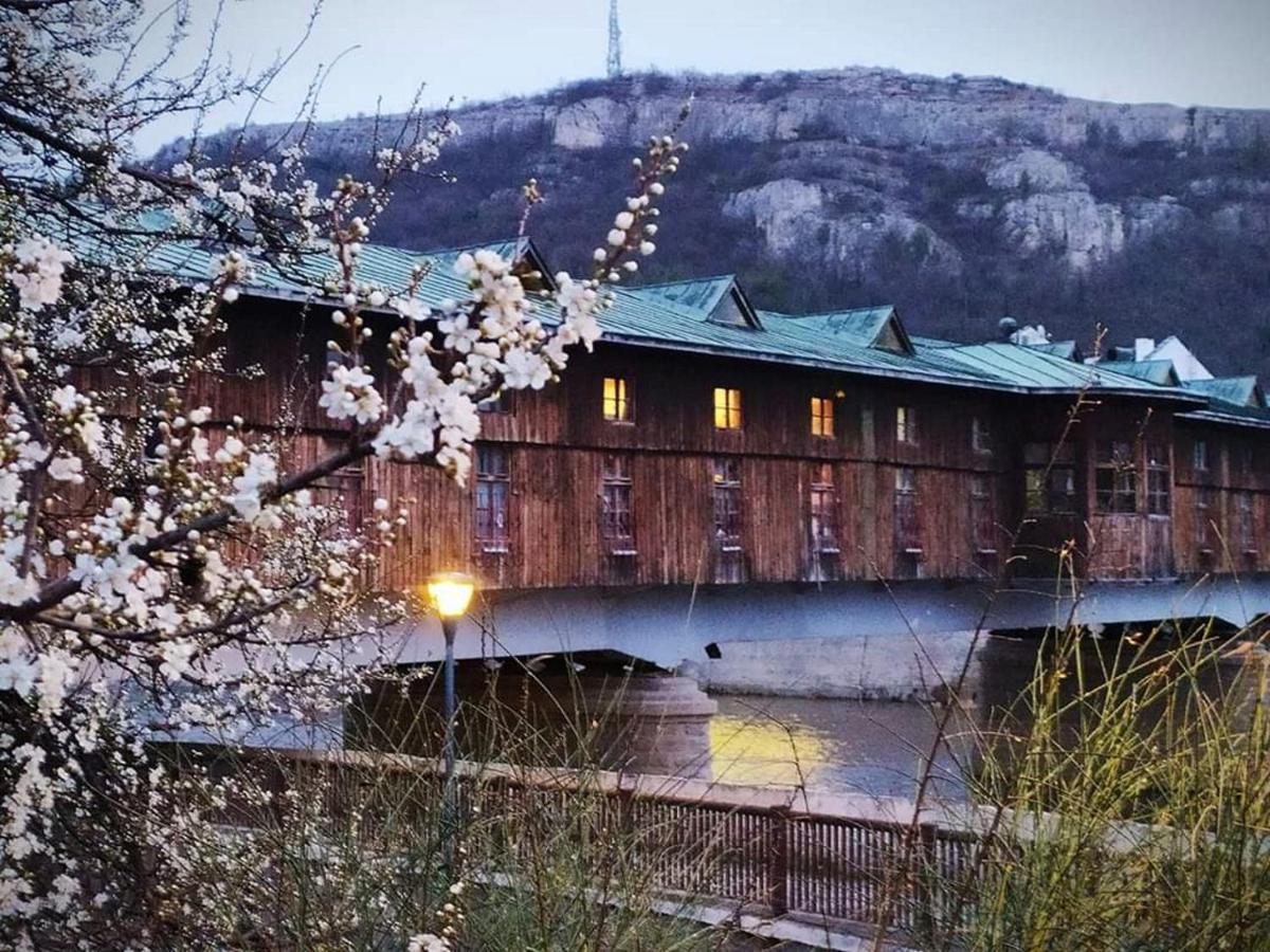 The Tinkov House In Lovetsj Buitenkant foto